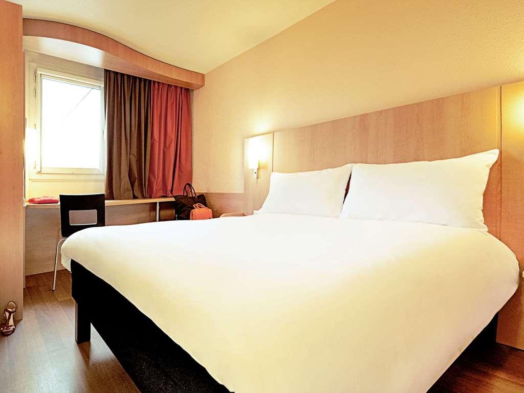 Hotel ibis Rennes Beaulieu Cesson-Sévigné Zimmer foto